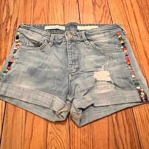 Pilcro and the Letter Press: Women’s Hyphen Denim Shorts Size 26: Embroidered